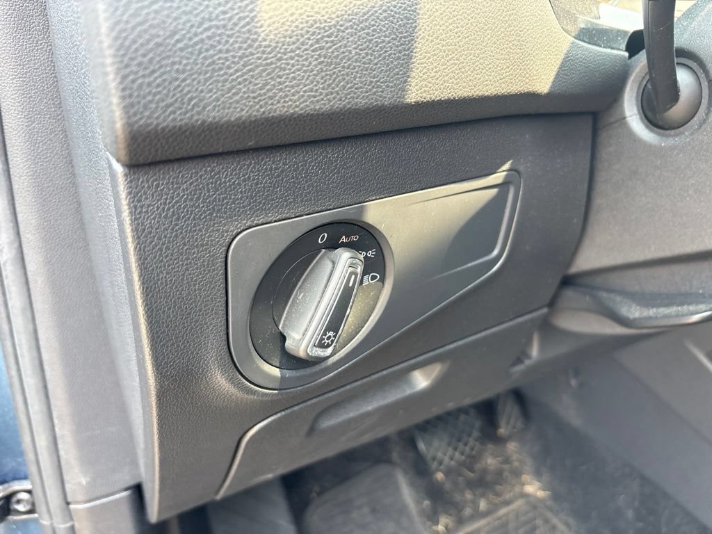 Used 2019 Volkswagen Tiguan SEL AWD/4WD image 19