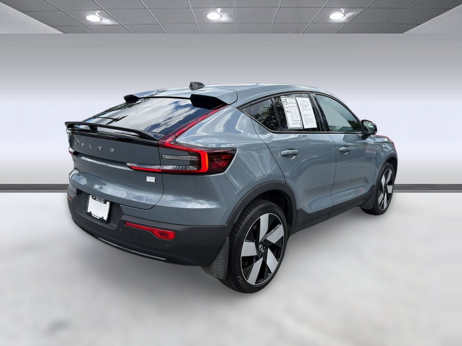 Certified 2023 Volvo C40 P8 Recharge Ultimate AWD/4WD image 9