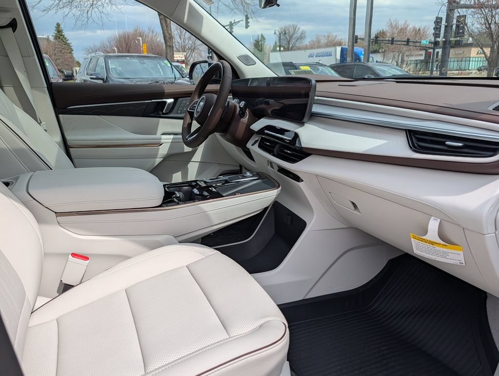 New 2026 Buick Enclave Avenir w/ Super Cruise Package AWD/4WD image 23