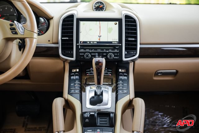 Used 2013 Porsche Cayenne AWD/4WD image 18