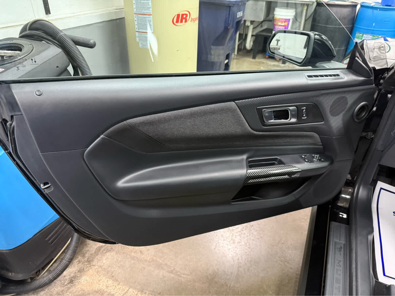 Used 2024 Ford Mustang GT RWD image 24