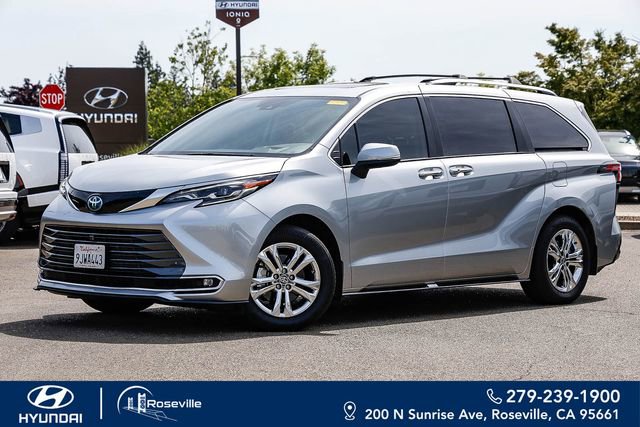 Used 2024 Toyota Sienna Platinum