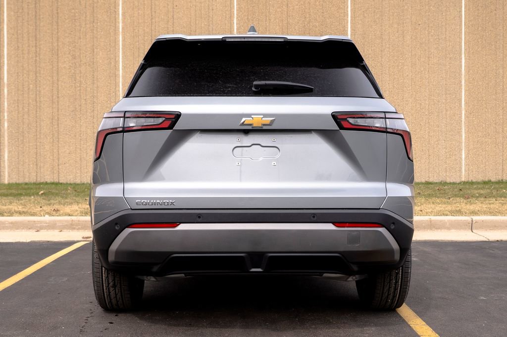 New 2026 Chevrolet Equinox LT image 8