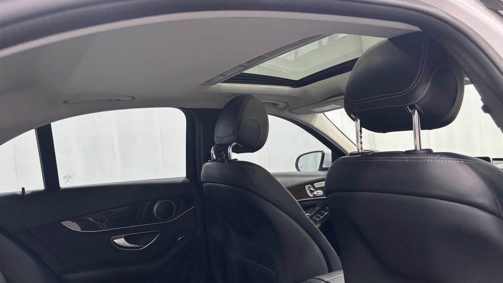 Used 2018 Mercedes-Benz C 300 4MATIC Sedan image 26