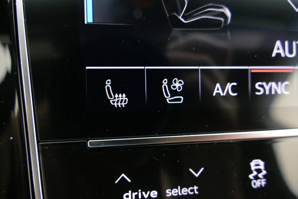 New 2026 Audi SQ7 Premium Plus AWD/4WD image 10