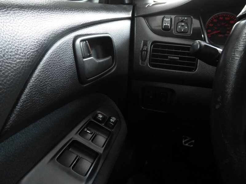 Used 2005 Mitsubishi Lancer Evolution MR AWD/4WD image 18