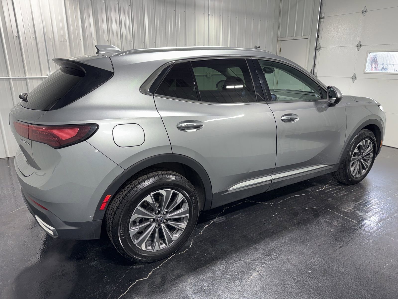 Used 2024 Buick Envision Preferred AWD/4WD image 3