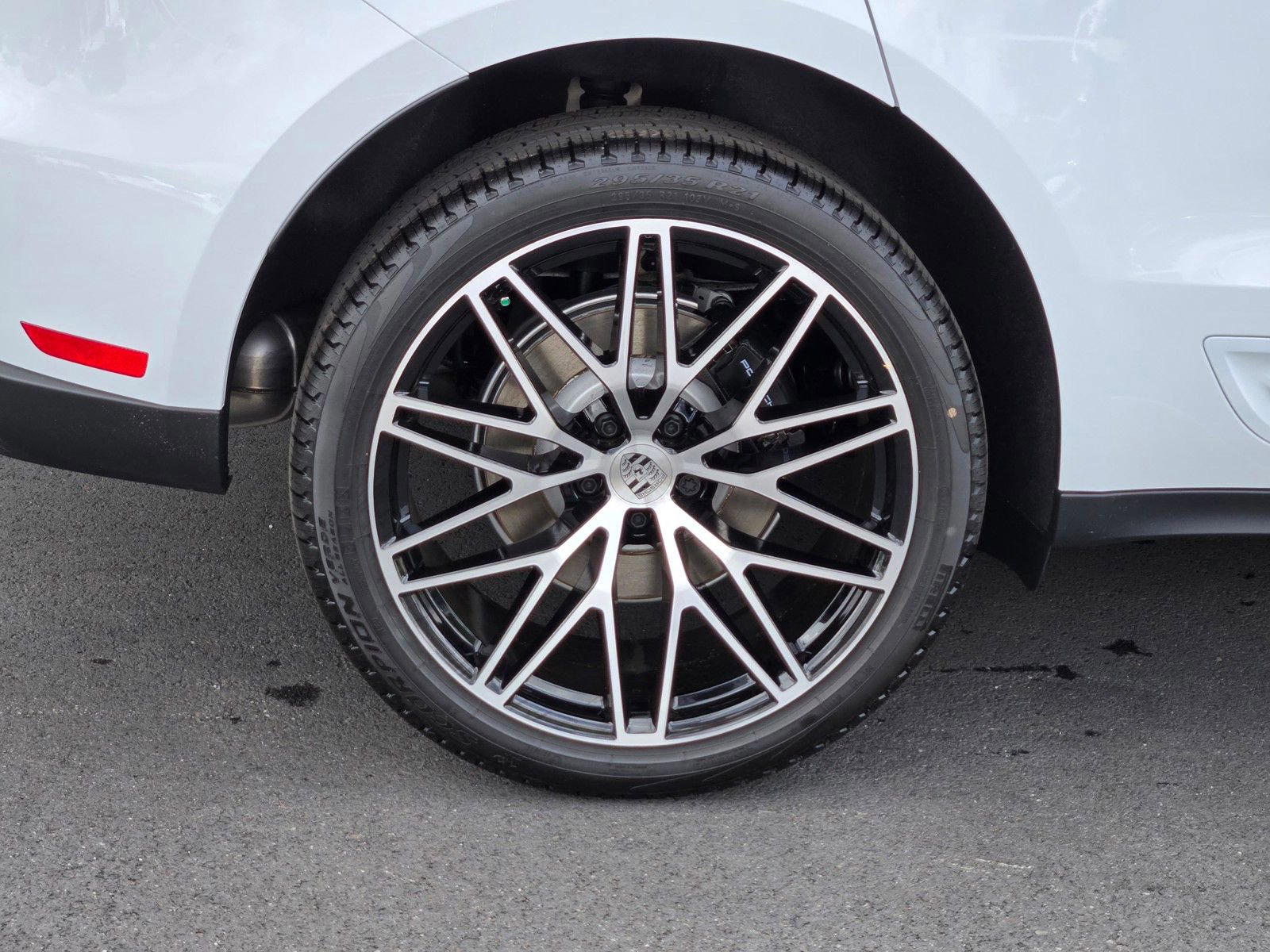 New 2026 Porsche Macan AWD/4WD image 11