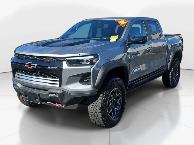 Used 2024 Chevrolet Colorado ZR2 w/ ZR2 Convenience Package III image 7