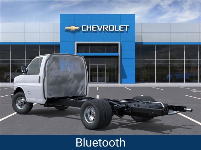 New 2026 Chevrolet Express 4500 w/ Power Convenience Package image 3