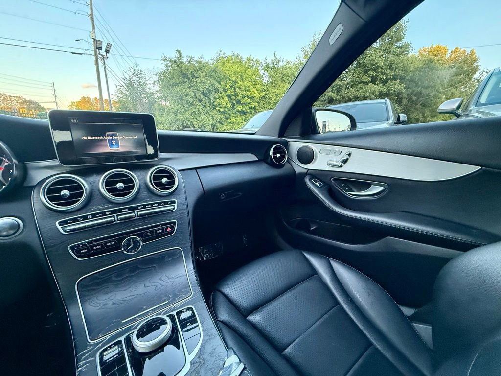 Used 2018 Mercedes-Benz C 300 Sedan image 19