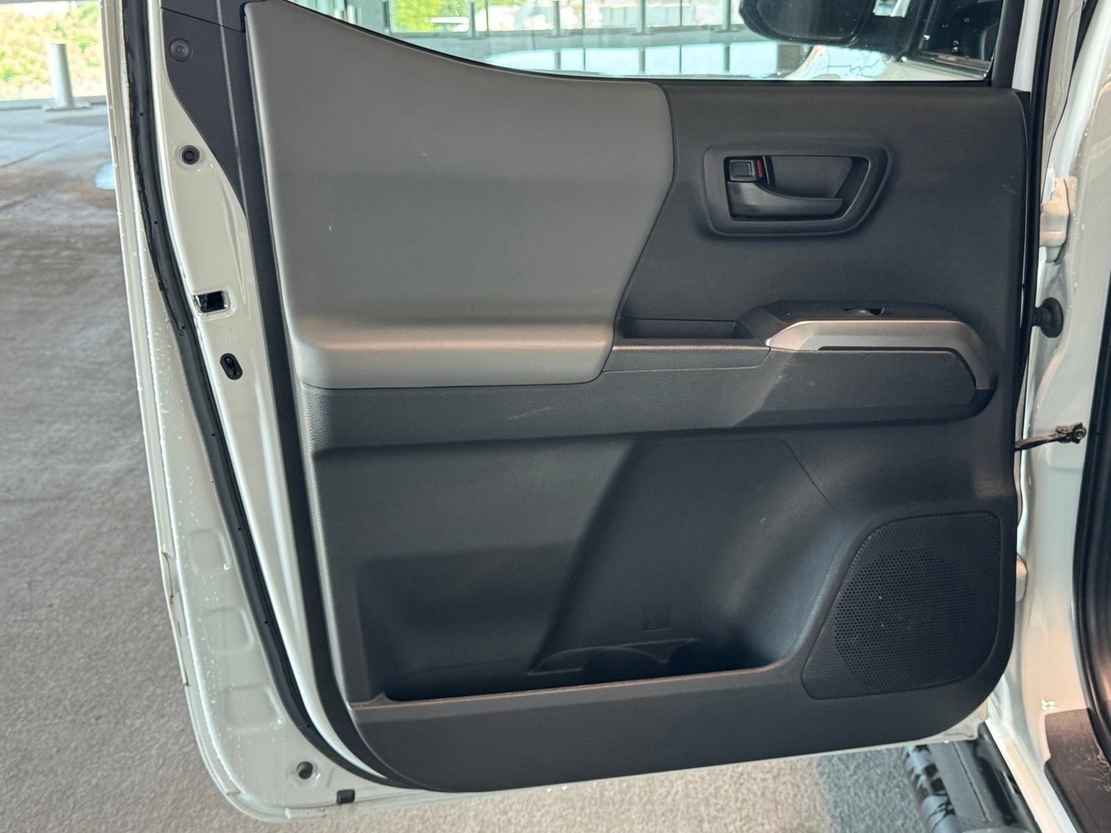 Used 2023 Toyota Tacoma SR5 RWD image 29