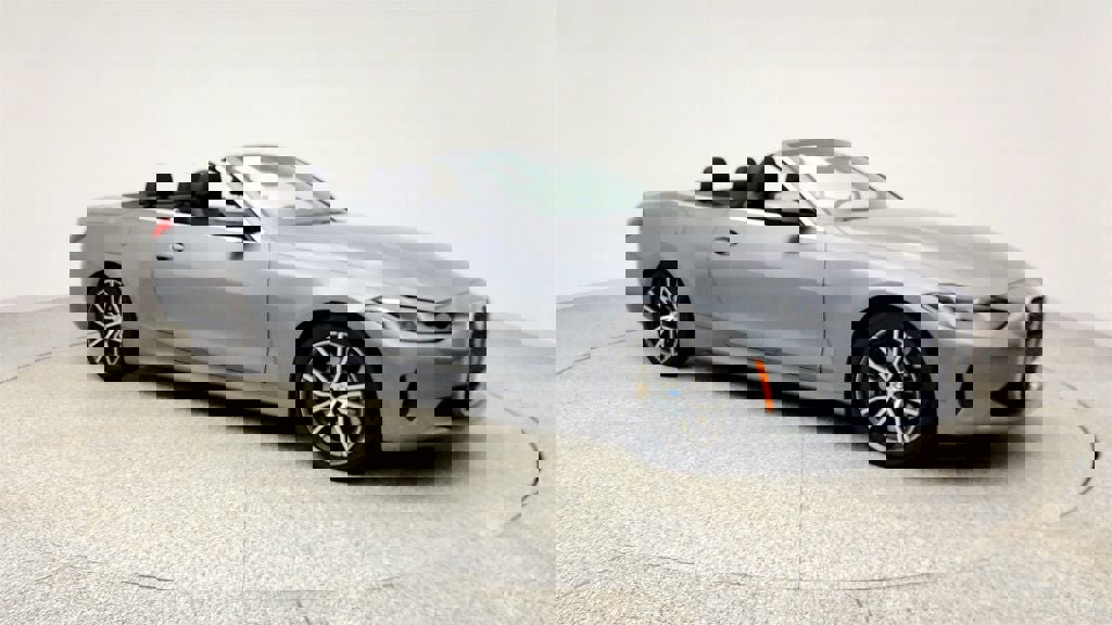 Used 2025 BMW 430i 430i Convertible w/ Premium Pk image 3
