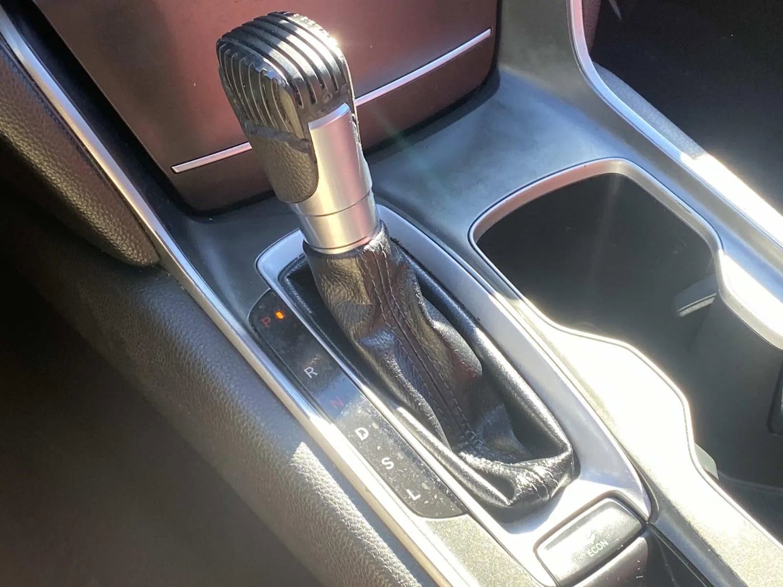 Used 2018 Honda Accord EX image 27