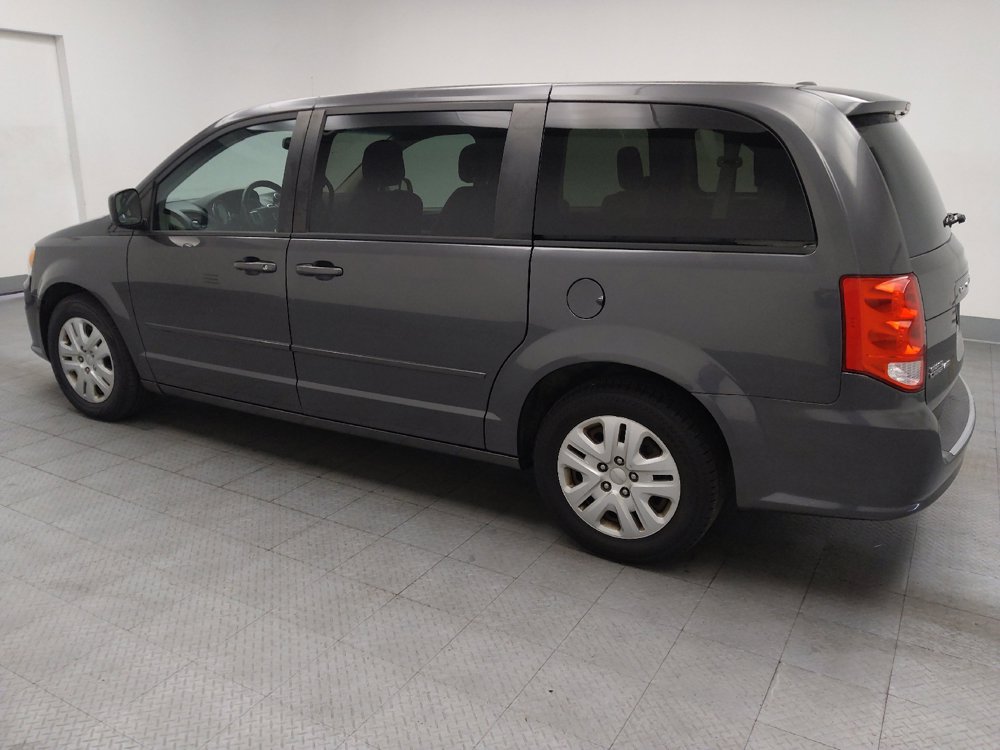 Used 2016 Dodge Grand Caravan SE w/ Quick Order Package 29E SE FWD image 3