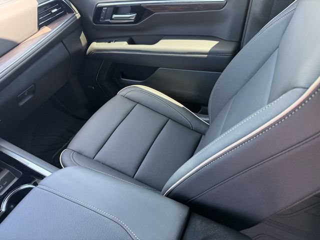 New 2026 Chevrolet Tahoe Premier w/ Sun And Tow Package AWD/4WD image 17