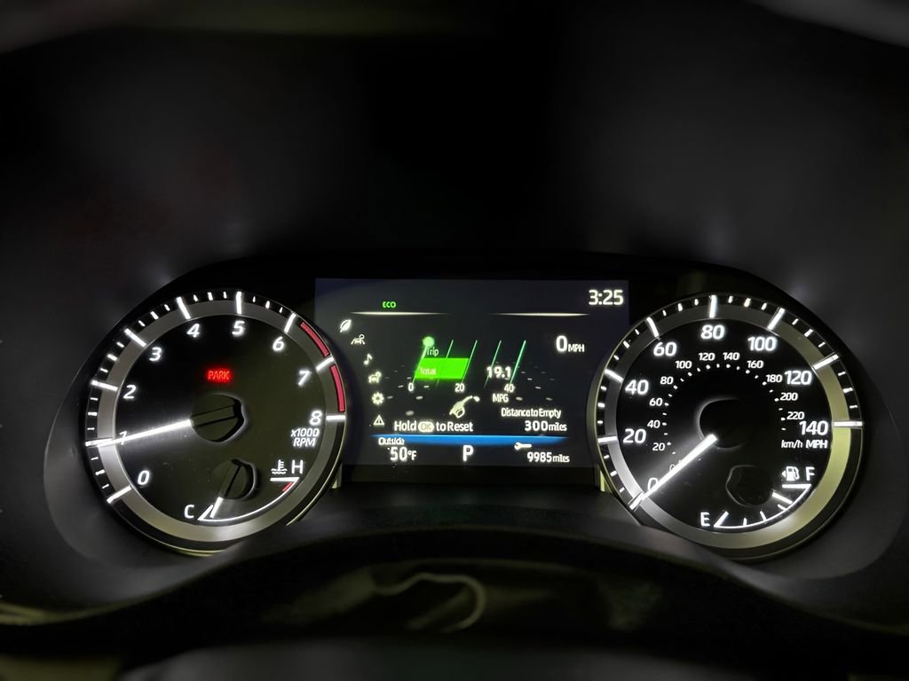 Used 2023 Toyota Highlander LE image 18