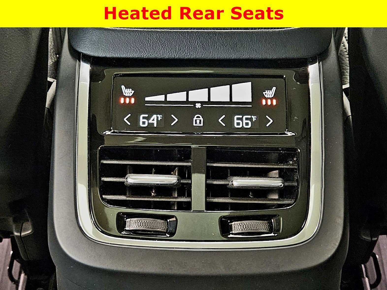 Used 2024 Volvo XC90 T8 Plus w/ Protection Package Premier image 30