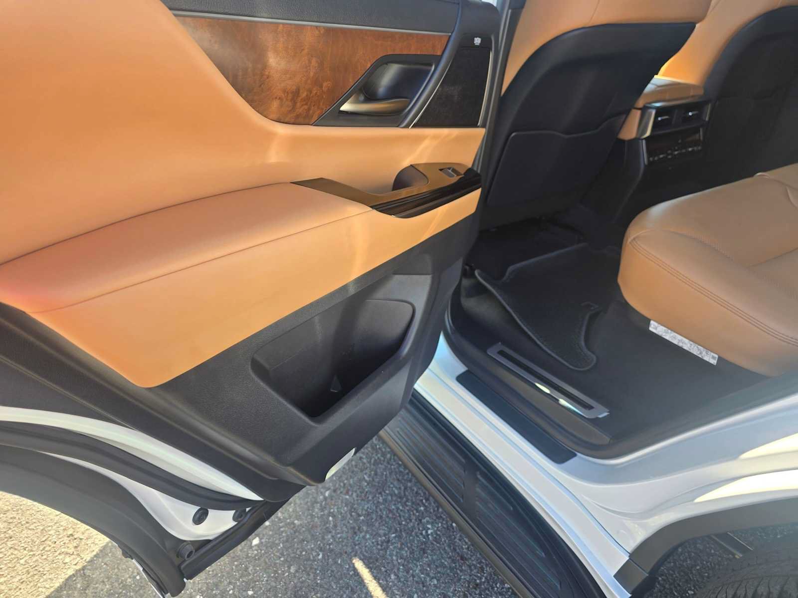 New 2026 Lexus LX 700h Luxury AWD/4WD image 16