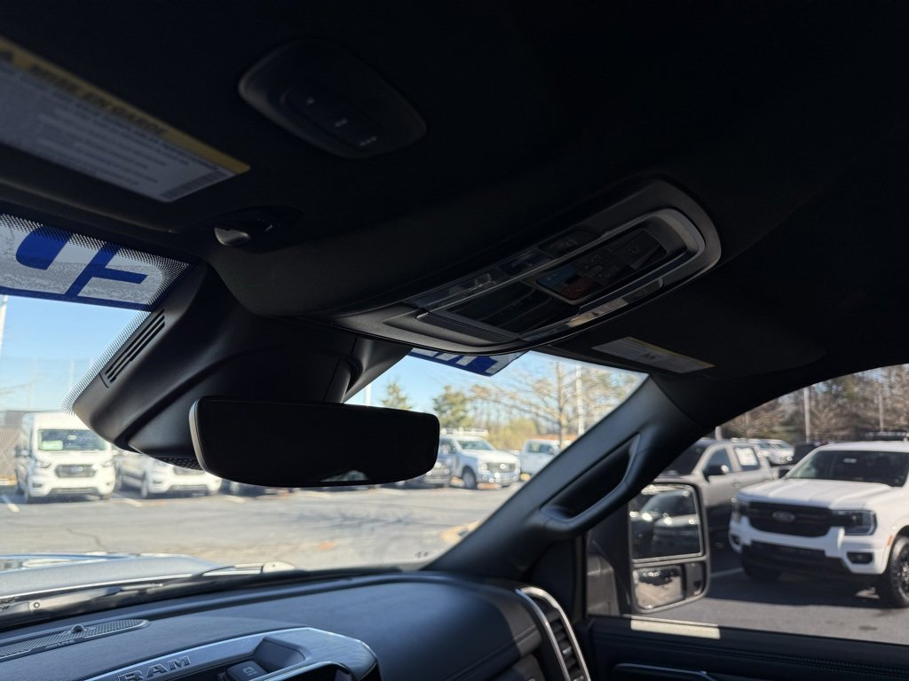 Used 2024 RAM 2500 Laramie w/ Night Edition image 21