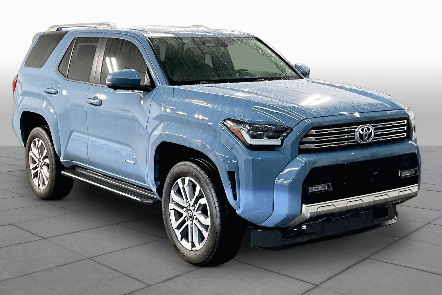 Used 2025 Toyota 4Runner Limited AWD/4WD image 3
