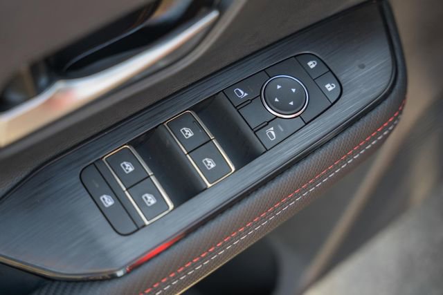 New 2026 Nissan Kicks SR w/ Cold Weather Package image 37