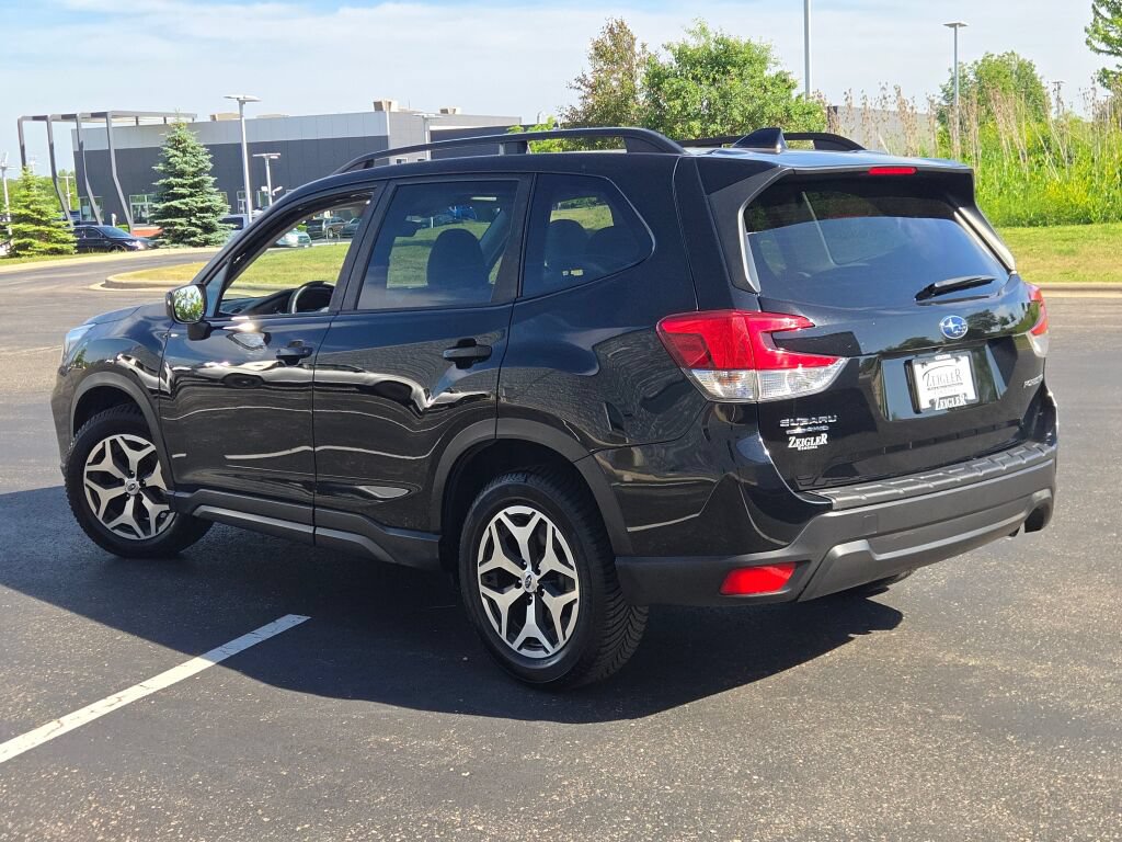 Used 2021 Subaru Forester Premium w/ Popular Package #1 AWD/4WD image 14