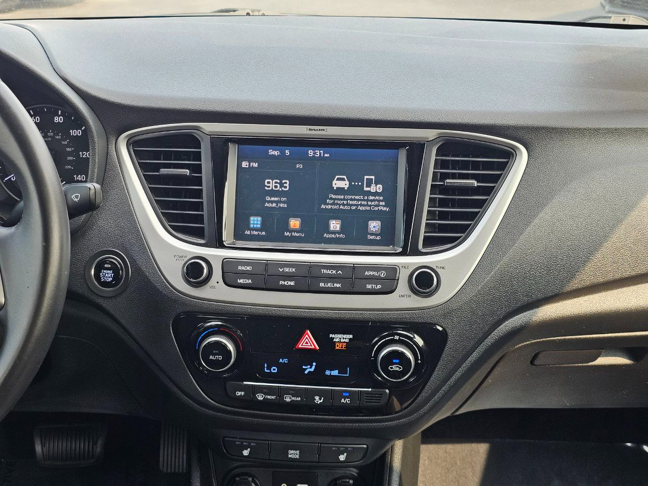 Used 2020 Hyundai Accent Limited image 21