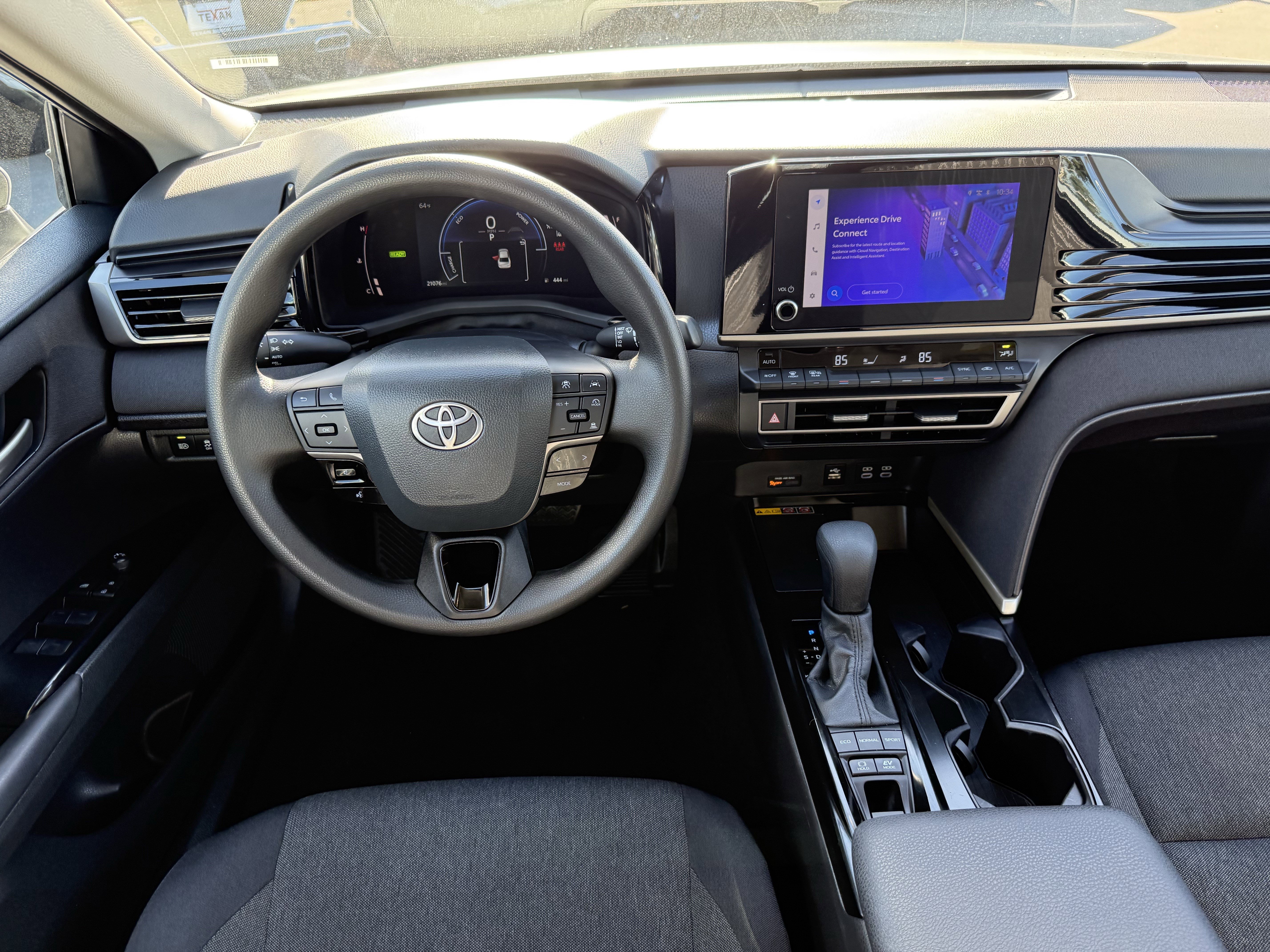 Used 2025 Toyota Camry LE image 14