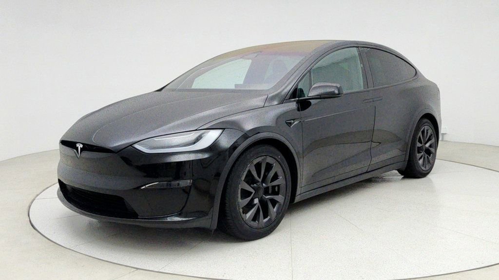 Used 2024 Tesla Model X image 1