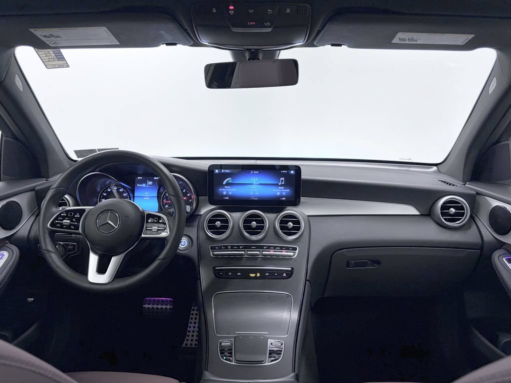 Used 2021 Mercedes-Benz GLC 300 4MATIC image 3