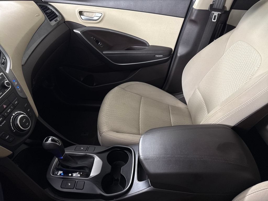 Used 2018 Hyundai Santa Fe Sport w/ 2.4L Value Package 02 FWD image 19