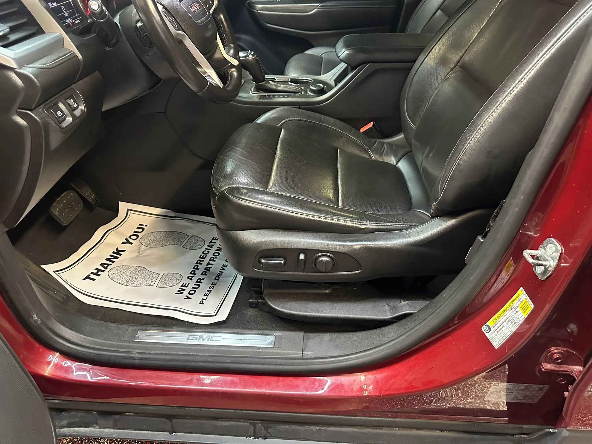 Used 2017 GMC Acadia SLT image 18