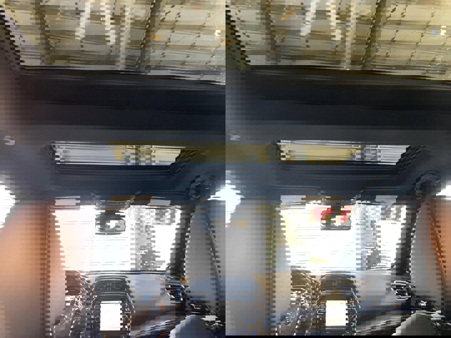 Used 2019 Nissan Maxima SR w/ Premium Package image 7