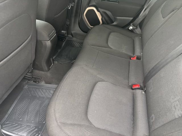 Used 2017 Jeep Renegade Latitude image 27