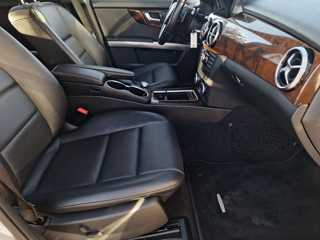 Used 2015 Mercedes-Benz GLK 350 4MATIC image 23