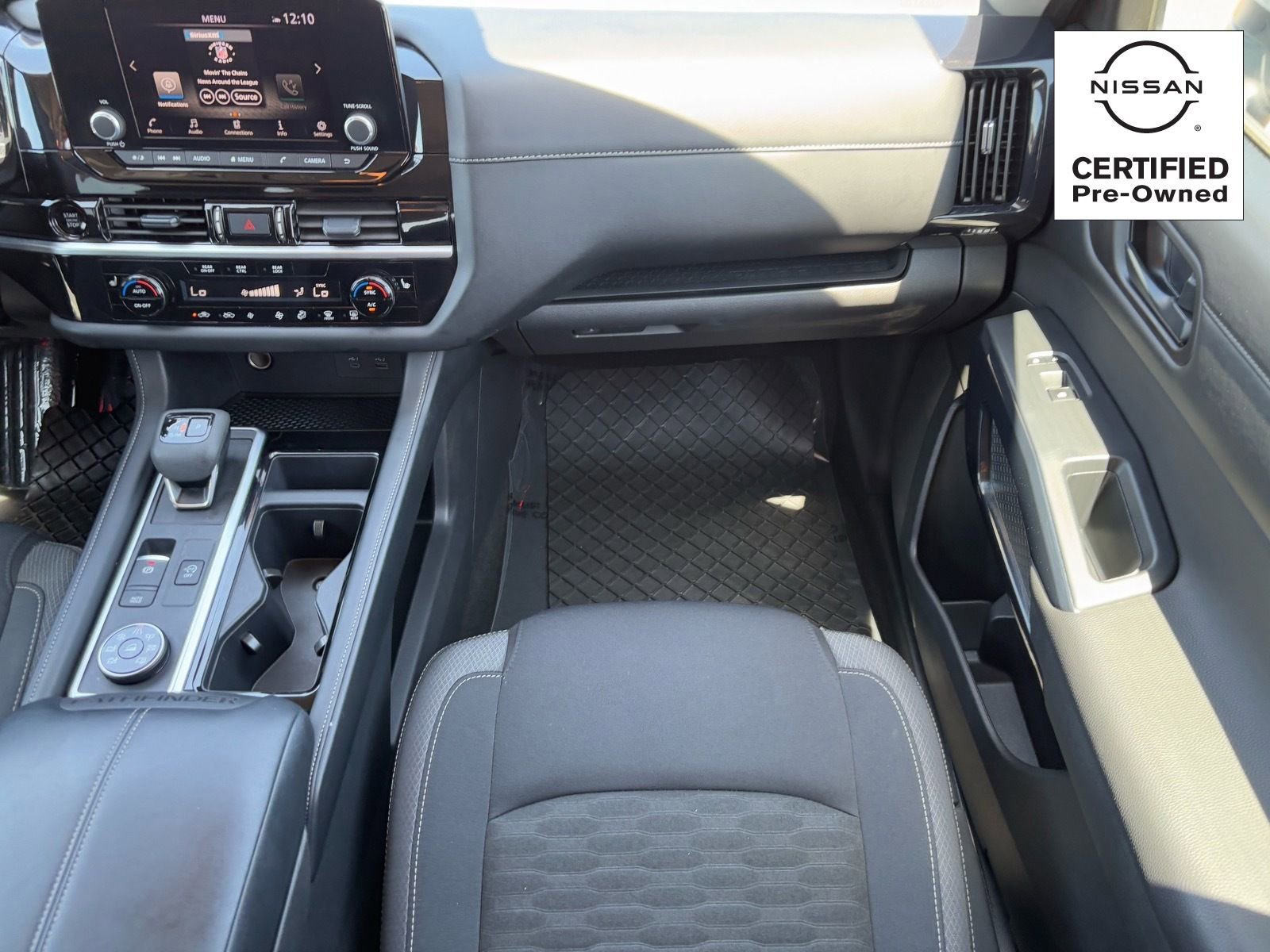 Certified 2025 Nissan Pathfinder SV AWD/4WD image 15