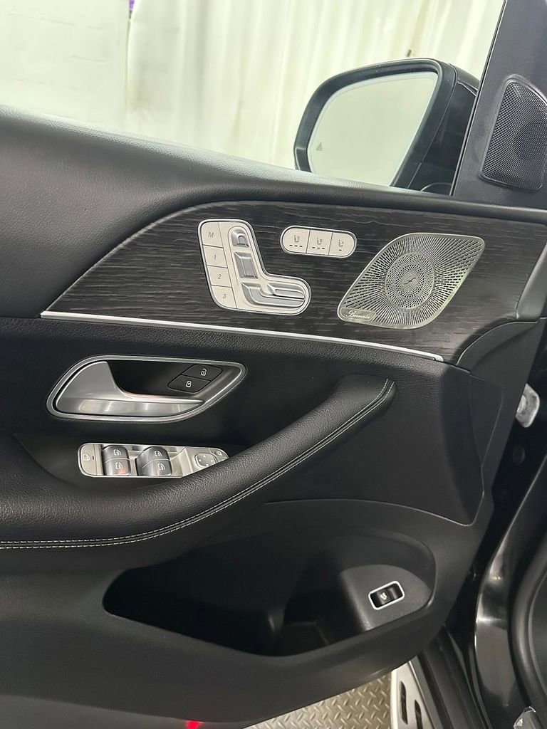 Used 2022 Mercedes-Benz GLE 350 4MATIC w/ 3rd Row Seat Package image 9
