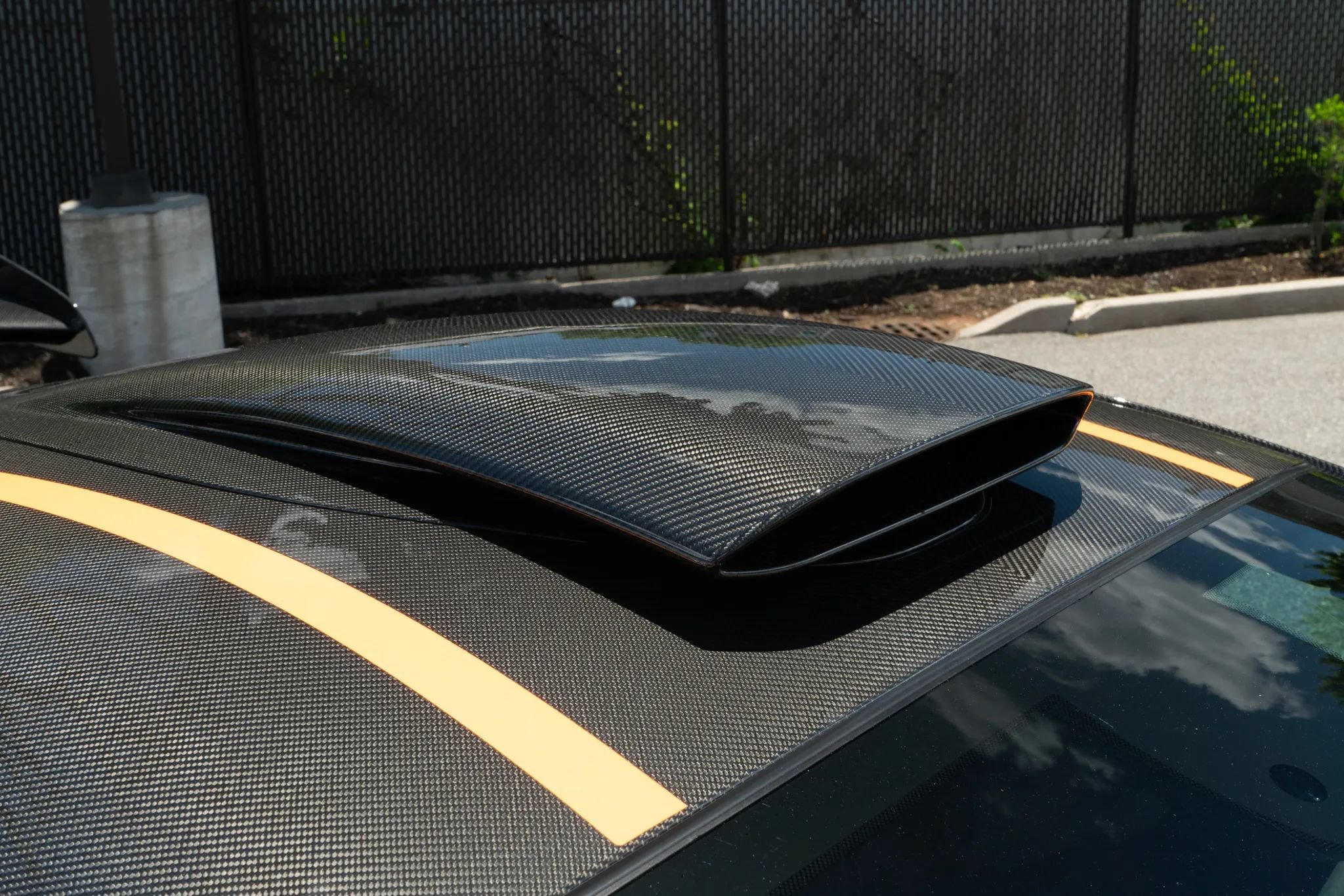 Used 2020 McLaren 620R RWD image 44