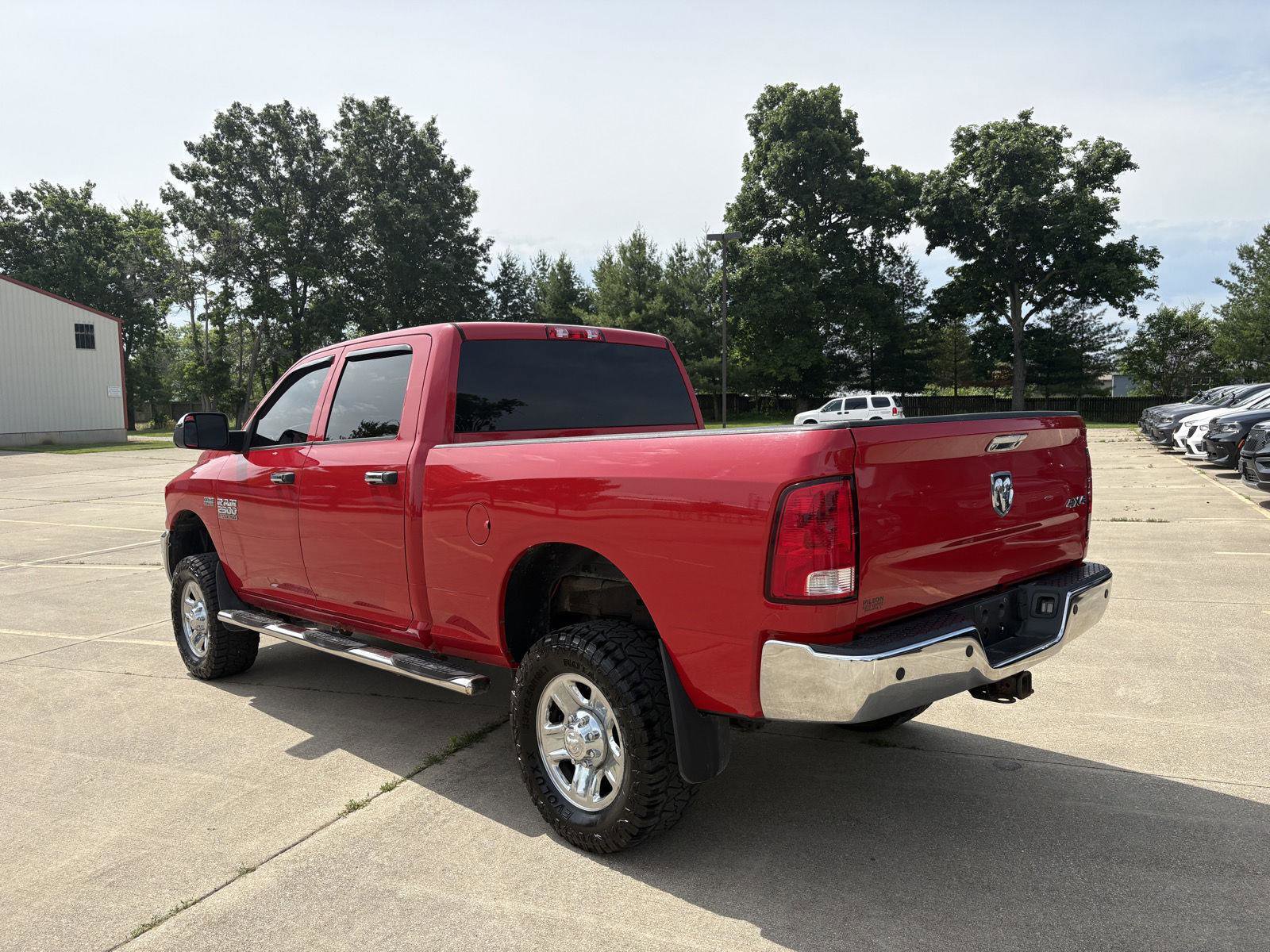 Used 2014 RAM 2500 Tradesman w/ Chrome Appearance Group AWD/4WD image 19