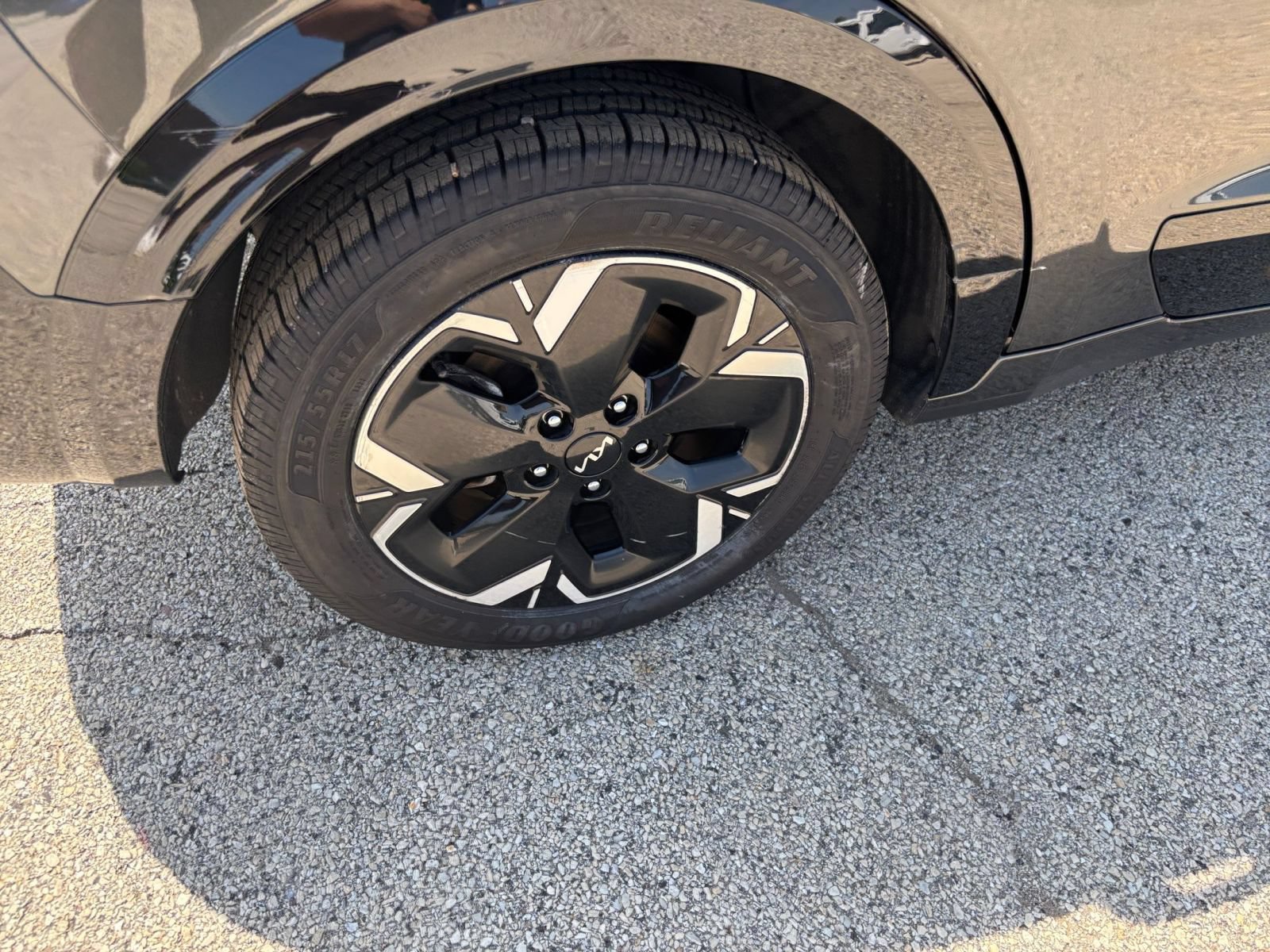 Used 2023 Kia Niro Wind FWD image 34