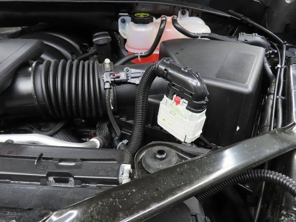 Used 2025 GMC Sierra 1500 Elevation image 24