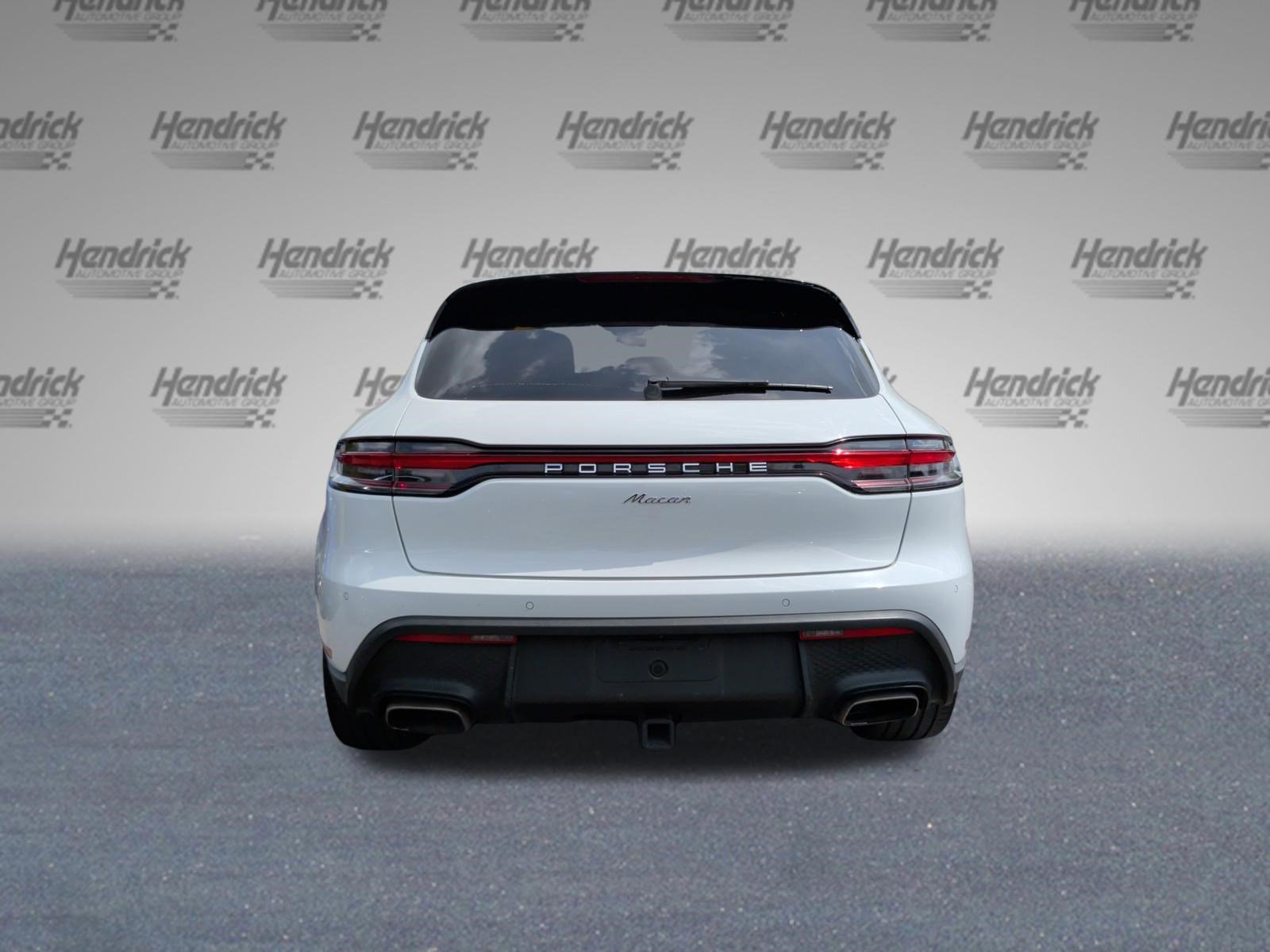 Used 2023 Porsche Macan image 8