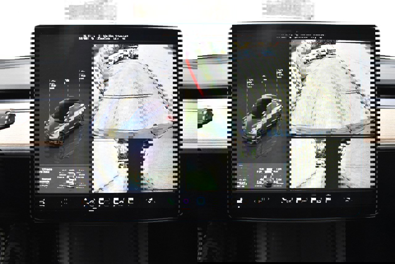 Used 2022 Tesla Model 3 Long Range image 32