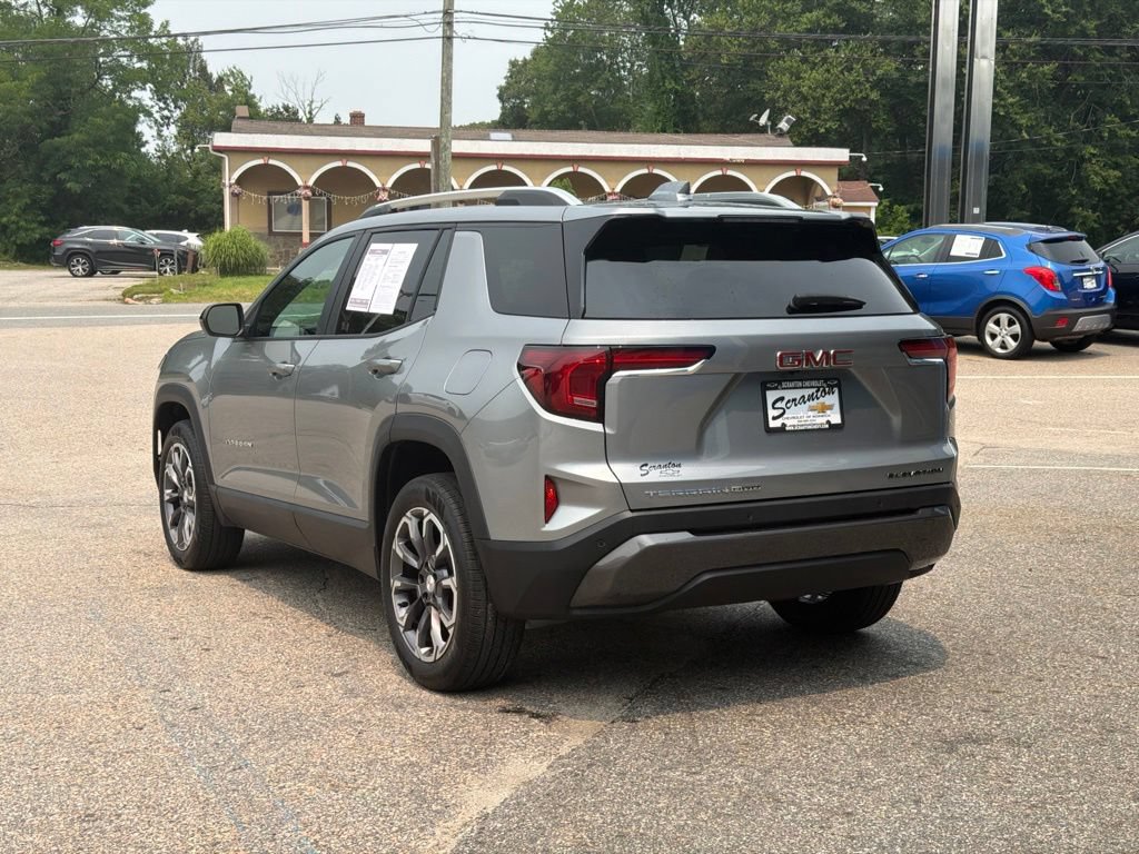 Certified 2025 GMC Terrain Elevation w/ Elevation Premium Package AWD/4WD image 6