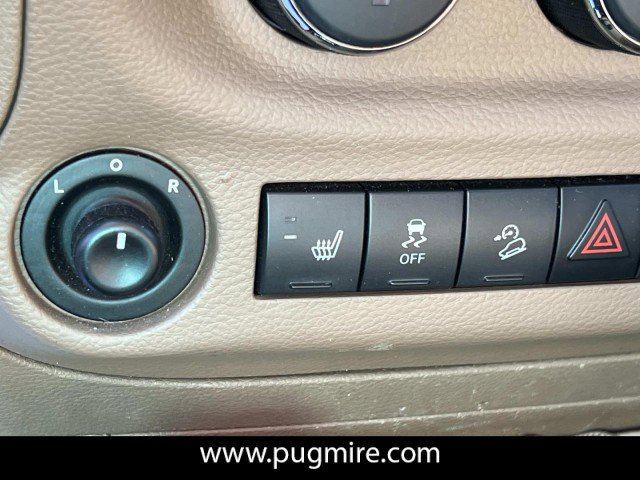 Used 2016 Jeep Wrangler Unlimited Sahara w/ Dual Top Group AWD/4WD image 31
