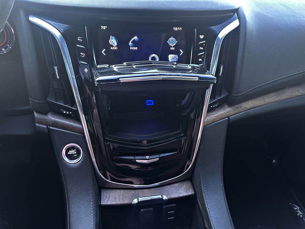 Used 2016 Cadillac Escalade ESV Luxury AWD/4WD image 20