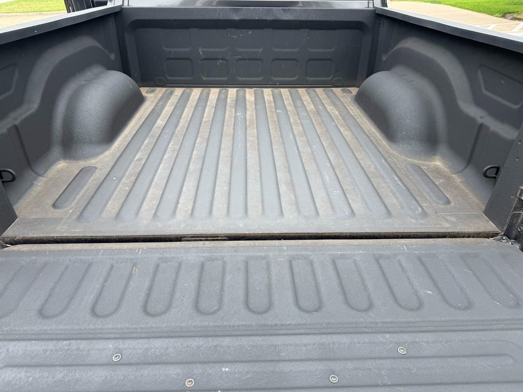 Used 2015 RAM 1500 Laramie w/ Convenience Group AWD/4WD image 16