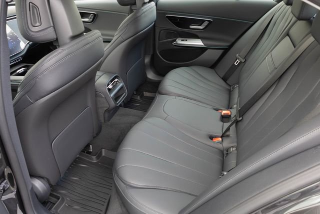 New 2026 Mercedes-Benz E 350 4MATIC Sedan image 17
