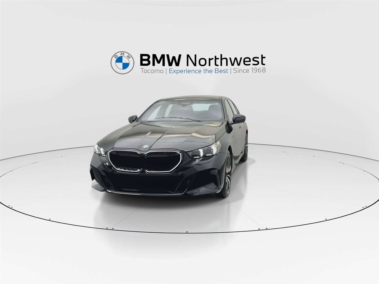 New 2026 BMW 550e xDrive AWD/4WD image 8